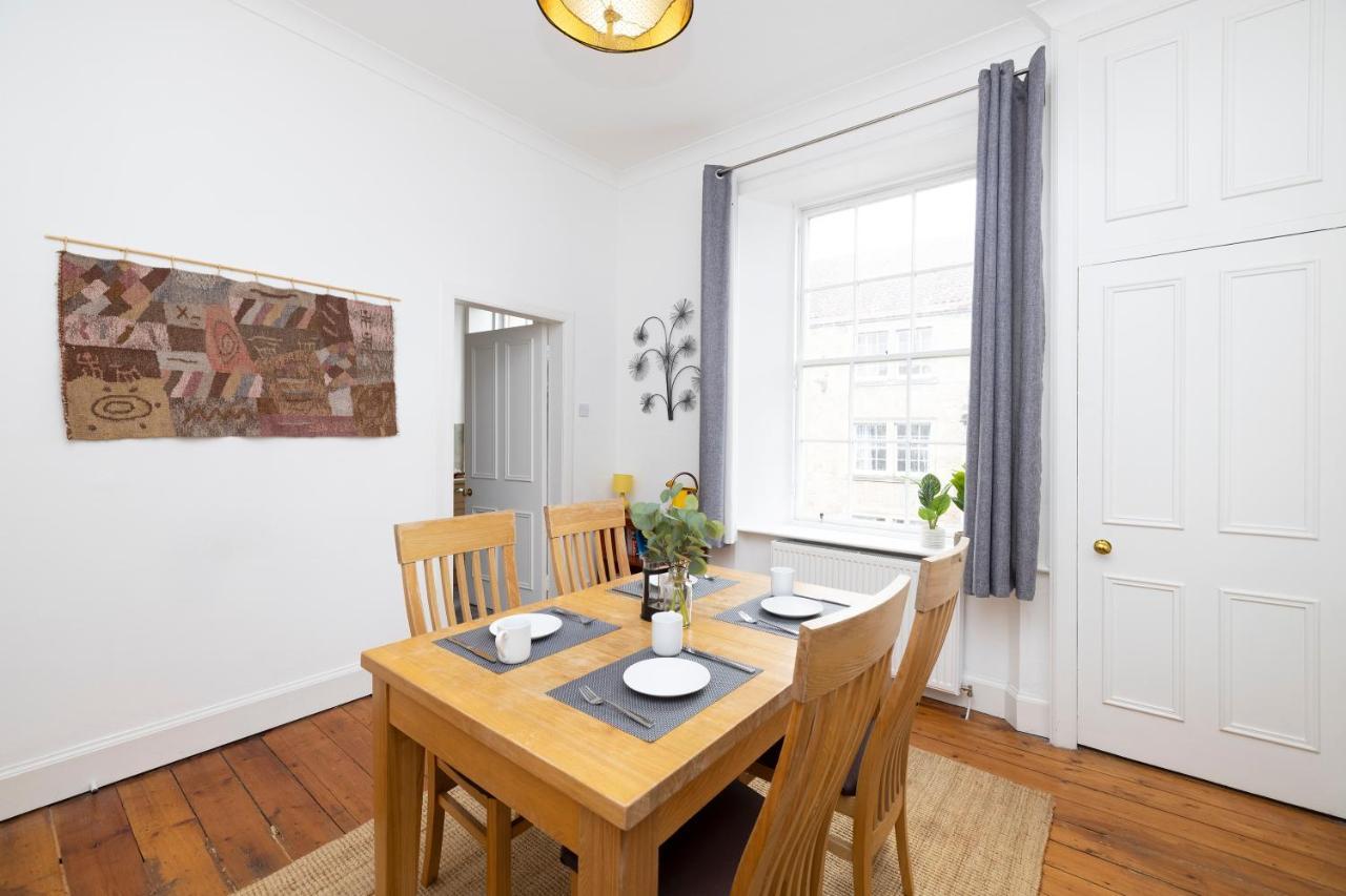 Joivy Cosy Flat In The Heart Of Edinburgh Apartment Екстериор снимка