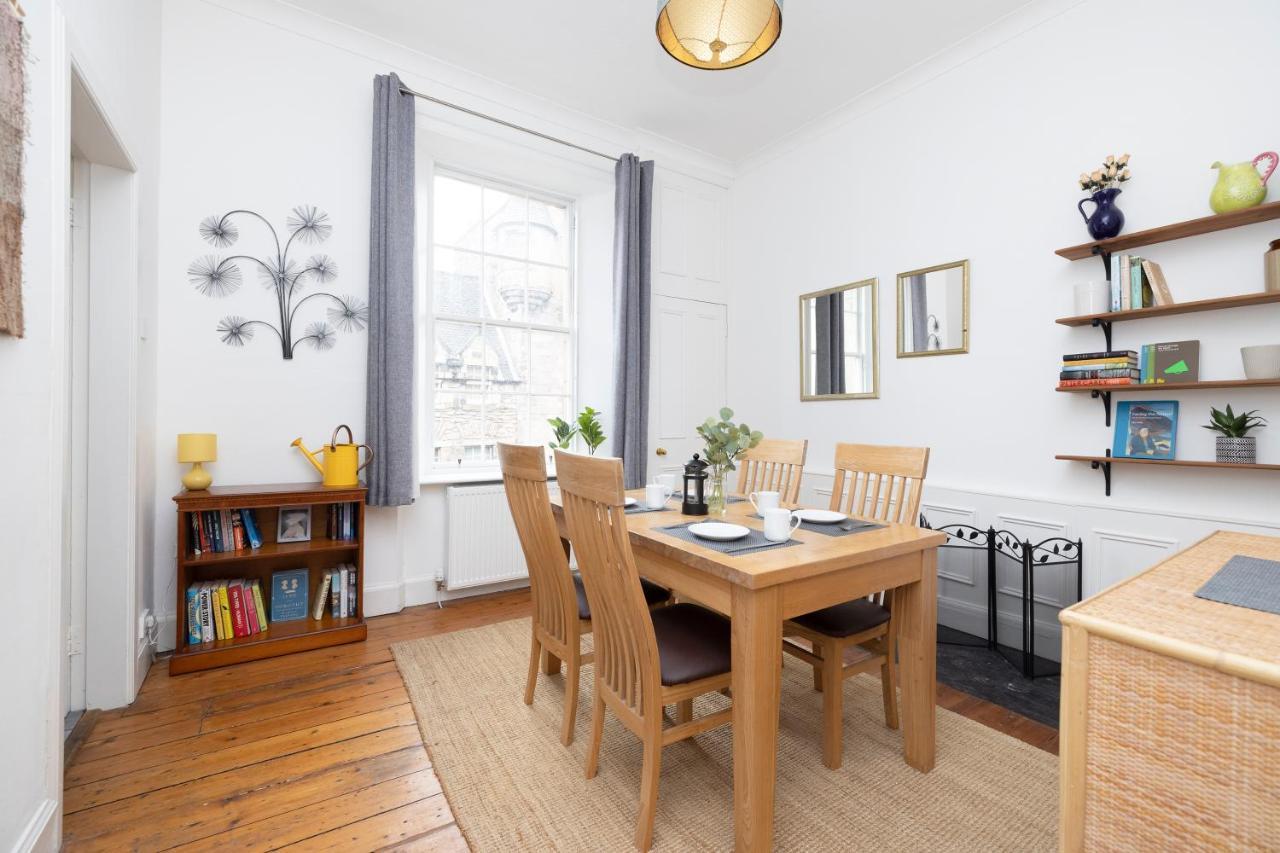 Joivy Cosy Flat In The Heart Of Edinburgh Apartment Екстериор снимка